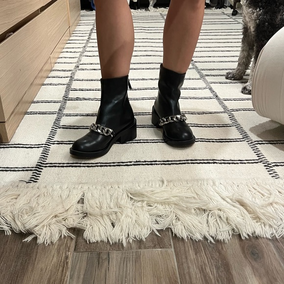 Jessica Buurman Black Leather Chain Ankle Boots - Picture 2 of 7